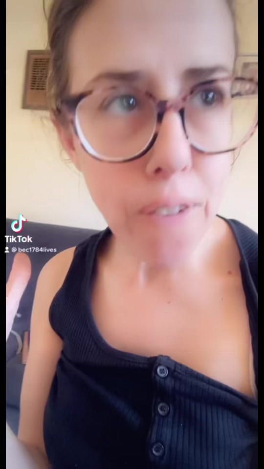 Post 1 by Bec on TikTok (video)