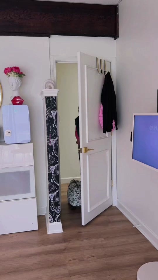 Post 6 by sculpted by sydney on TikTok (video)