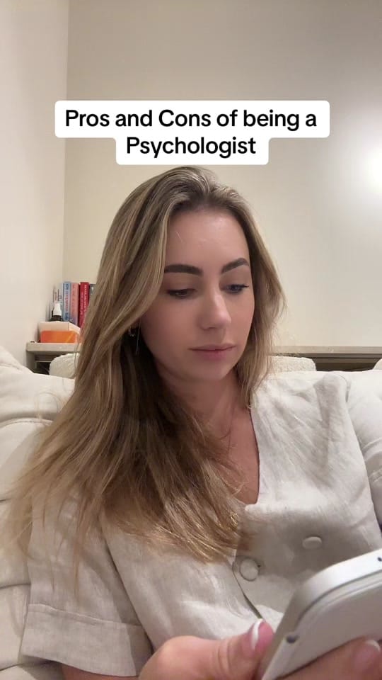 Post 9 by Psychologist Emma on TikTok (video)