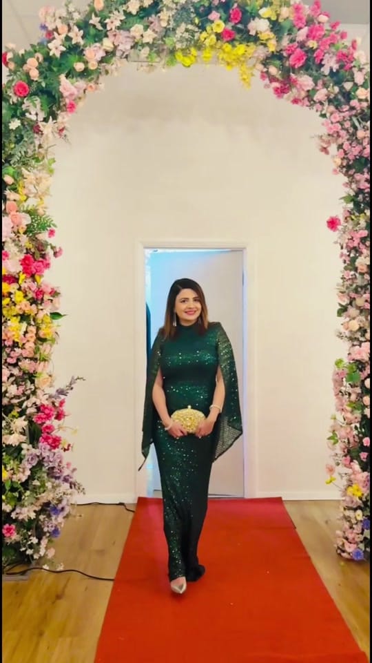 Post 3 by sarikasharma6 on TikTok (video)