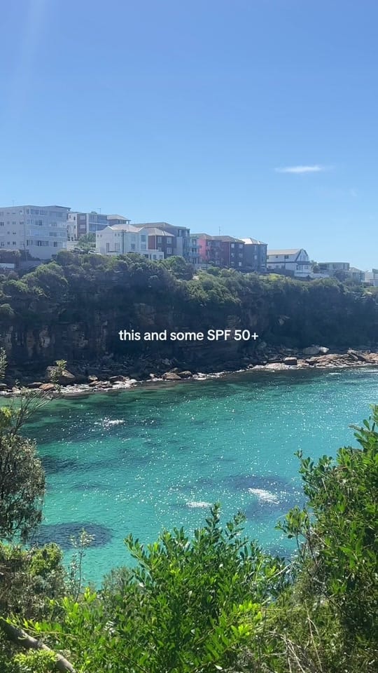 Post 2 by Dr Anna - Cosmetic Dentist on TikTok (video)
