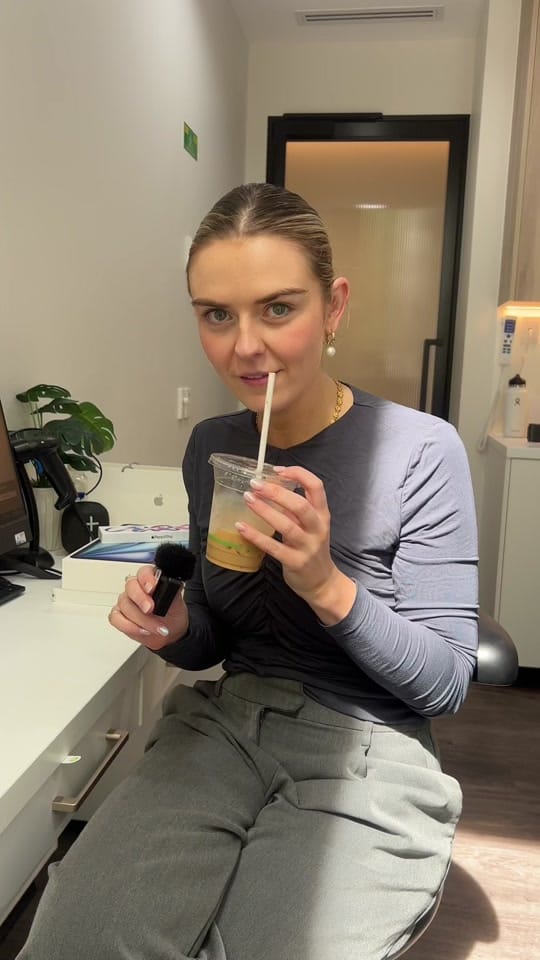 Post 9 by Dr Anna - Cosmetic Dentist on TikTok (video)