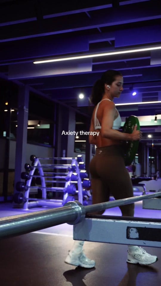 Post 8 by Adri Ardila | Media Content on TikTok (video)