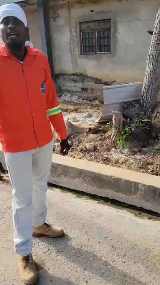 Post 5 by Derry's Construction 🥇 on TikTok (video)