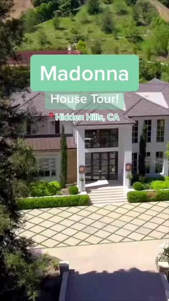 Post 5 by HolidayHomesForSale under 500k on TikTok (video)