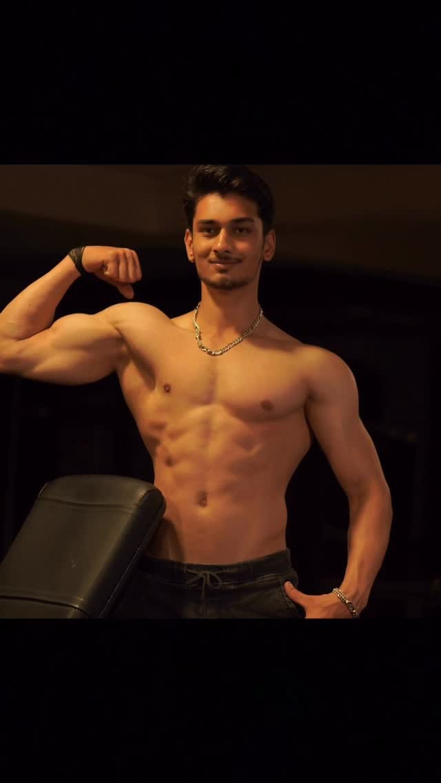 Post 4 by 🇮🇳 Ashwin Hardia 🦁 on Instagram (video)