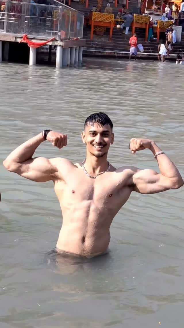 Post 5 by 🇮🇳 Ashwin Hardia 🦁 on Instagram (video)