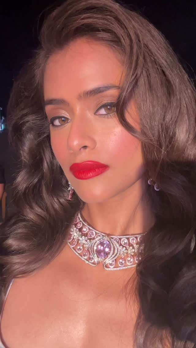 Post 9 by Nashra Aziz on Instagram (video)