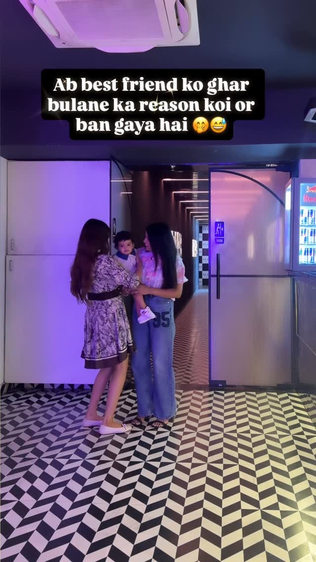 Post 1 by Simee Jain🖤 on Instagram (video)