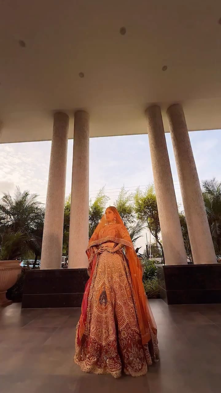 Post 9 by Simee Jain🖤 on Instagram (video)