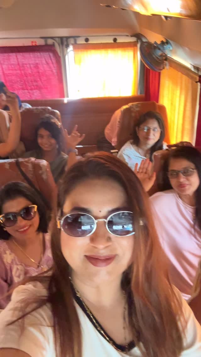 Post 1 by Neha Rastogi🧿 on Instagram (video)