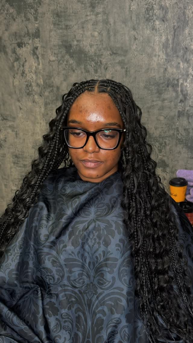 Post 7 by Braidsbykeee on Instagram (video)