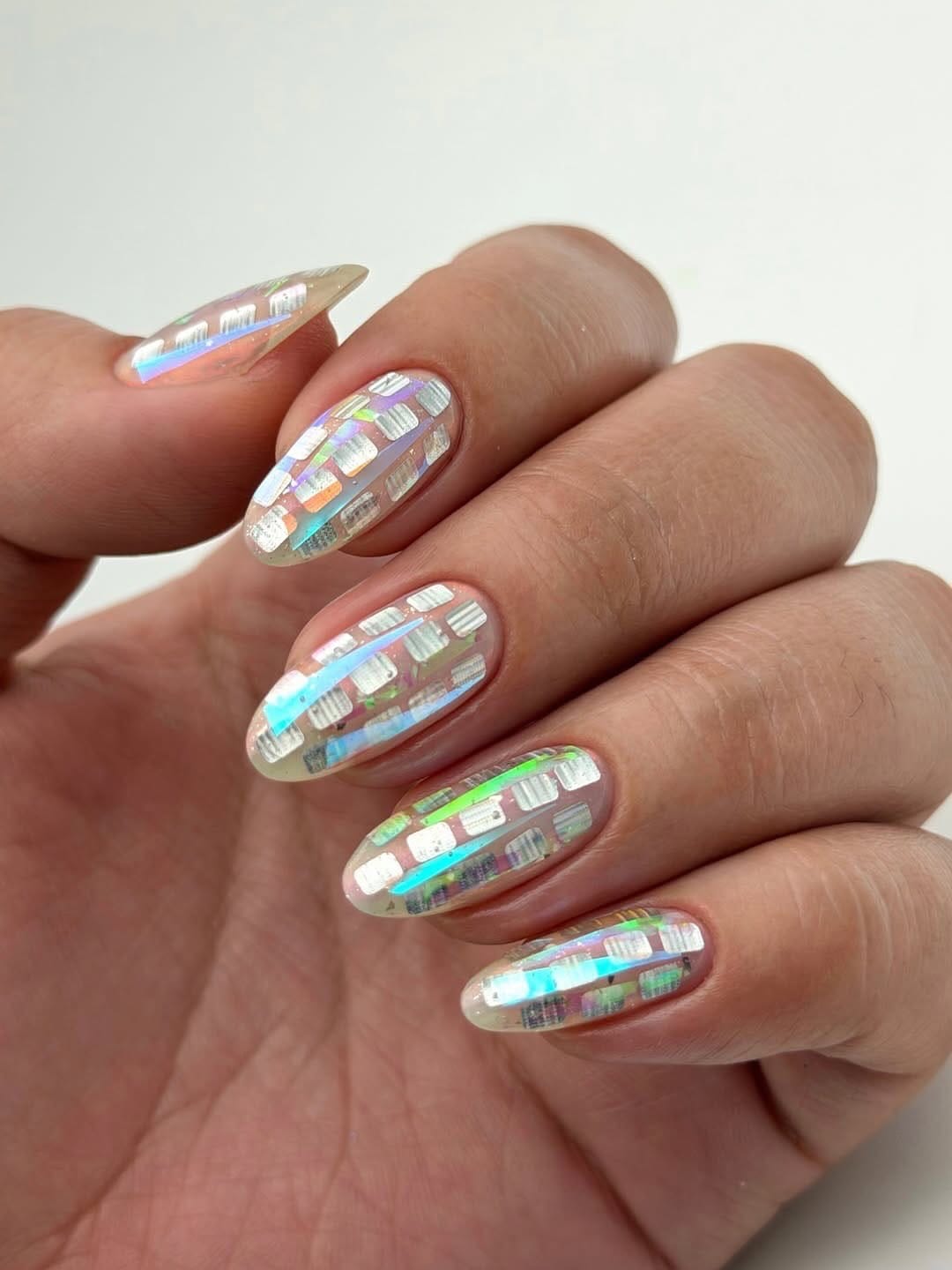 Post 7 by ELLE Japan Beauty / エル ビューティ on Instagram (carousel)