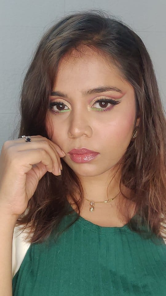 Post 9 by MUMBAI MAKEUP ARTIST on Instagram (video)