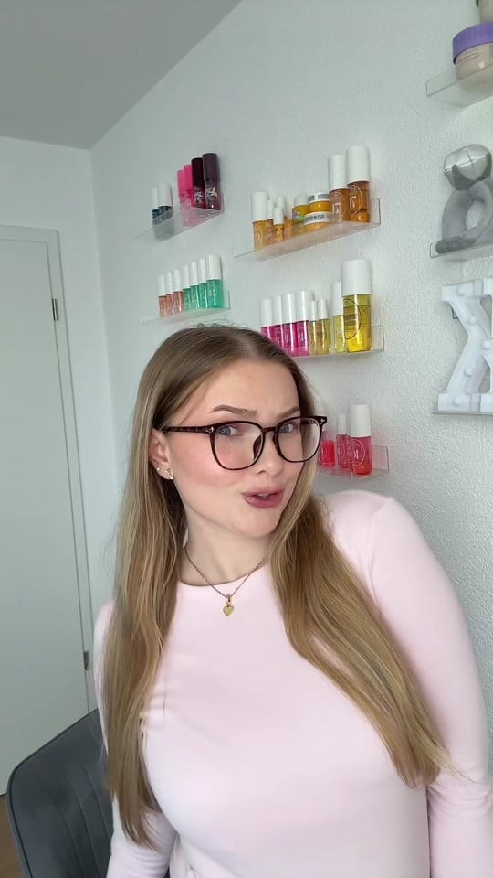 Post 8 by leoniehazy 🎀🩰💗 on TikTok (video)