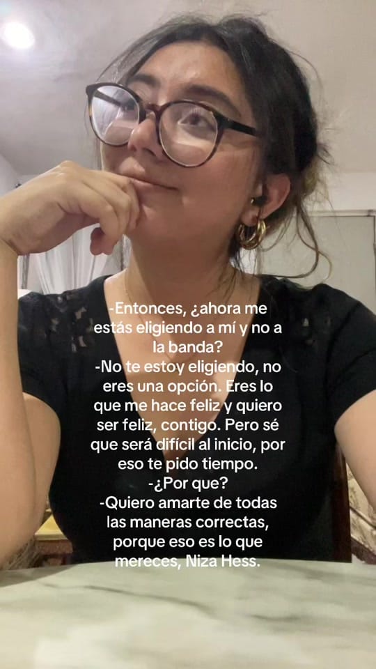 Post 2 by Adri Camara on TikTok (video)