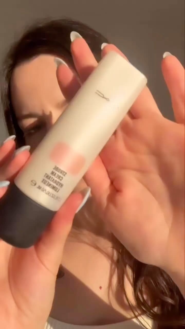 Post 10 by M•A•C Cosmetics Azerbaijan on Instagram (video)