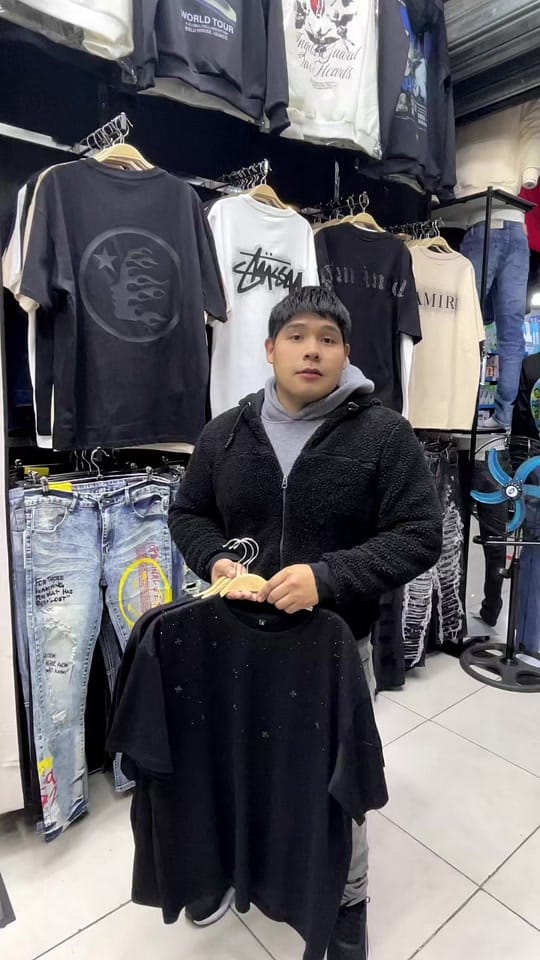 Post 3 by URBAN_STORE on TikTok (video)