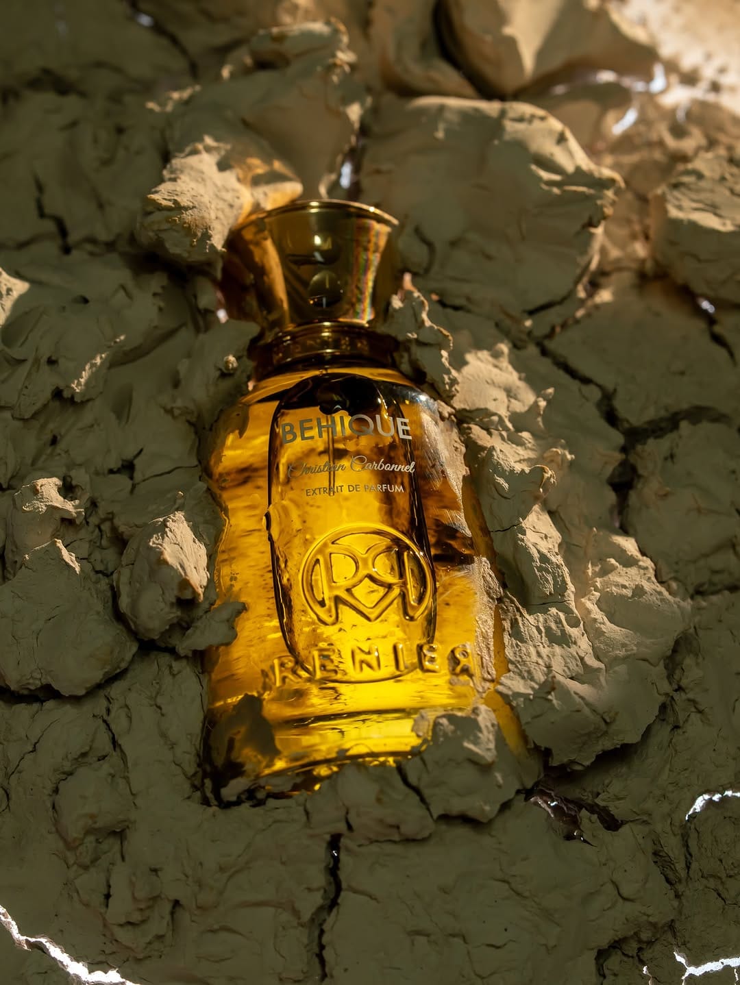 Post 8 by Renier Perfumes on Instagram (carousel)