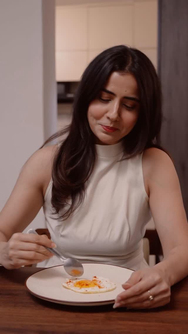 Post 3 by Rashmi Rai !Mom!Fitness!Travel on Instagram (video)