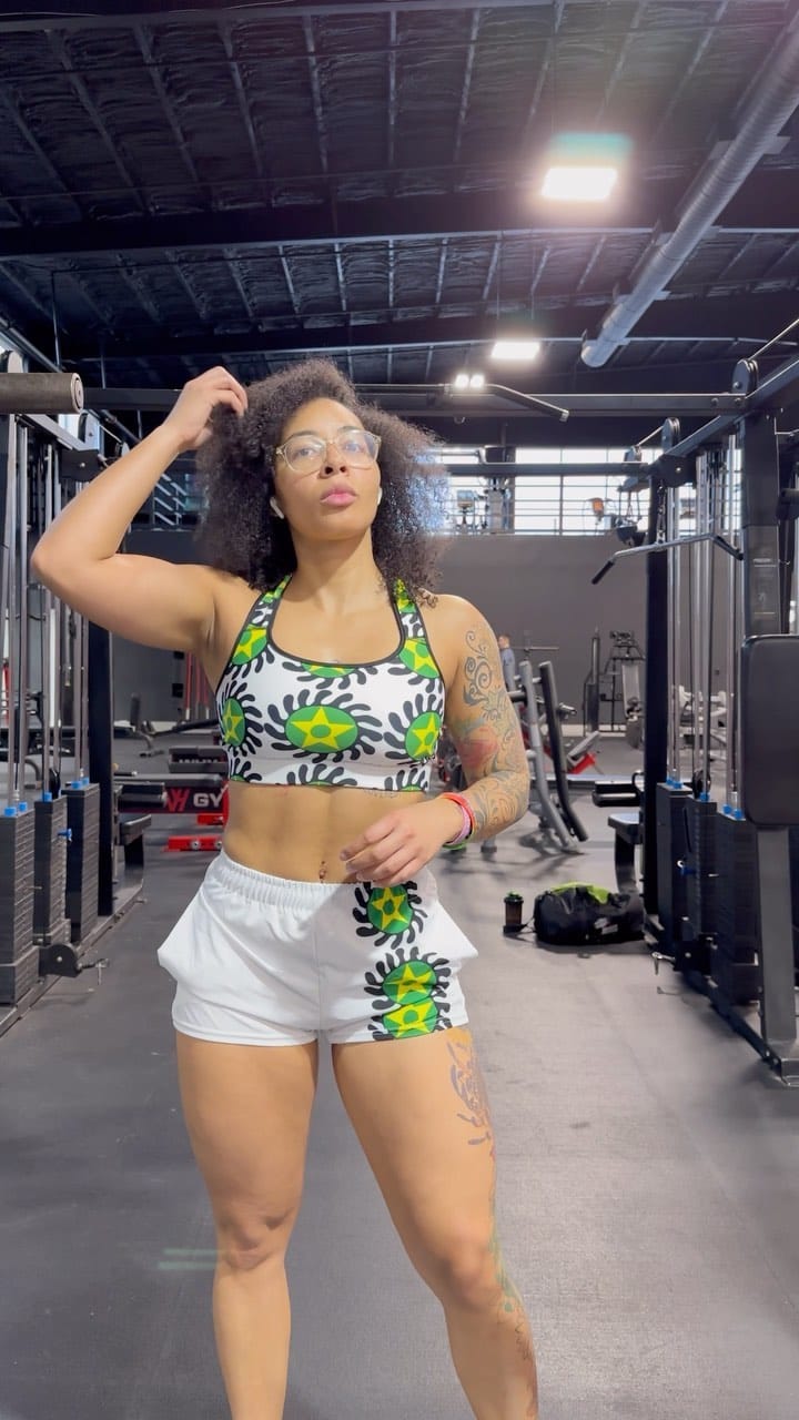Post 10 by Candi | Online Fitness Coach on Instagram (video)