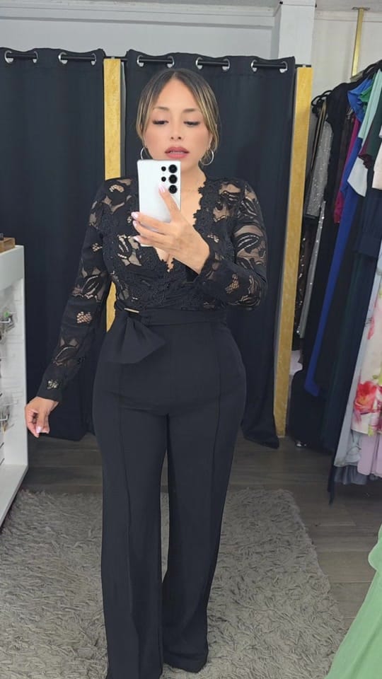 Post 1 by The art of Fashion on TikTok (video)
