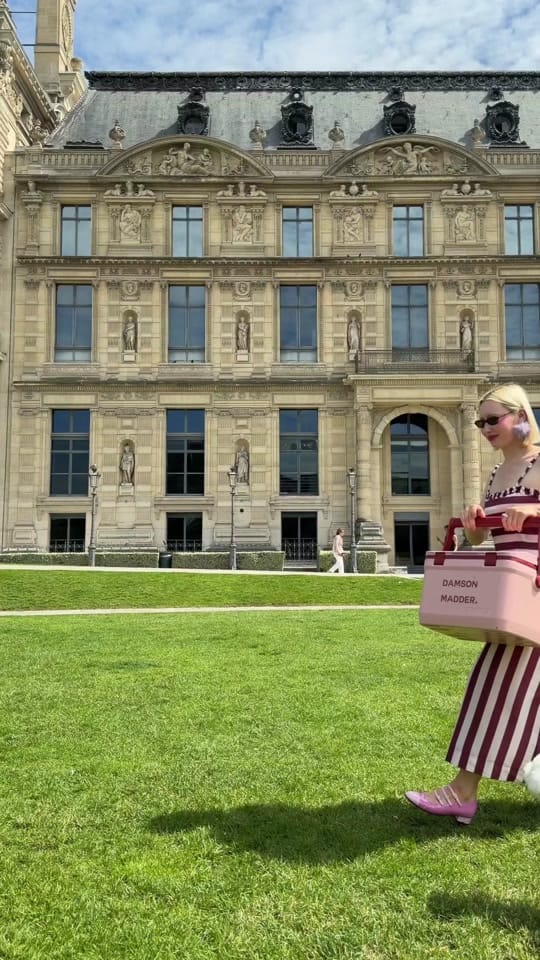 Post 3 by Olga on TikTok (video)