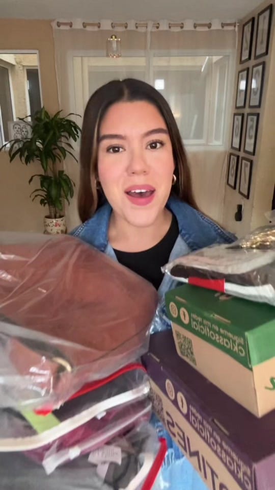 Post 6 by Nahomy Muñoz on TikTok (video)