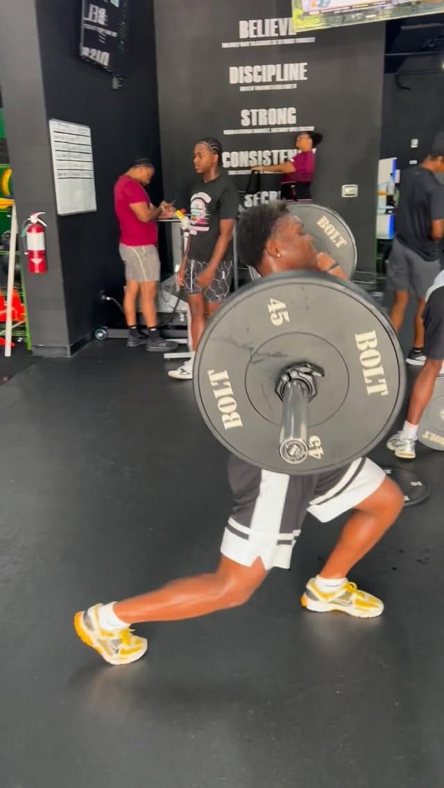 Post 7 by Ihedigbo Fitness on Instagram (video)