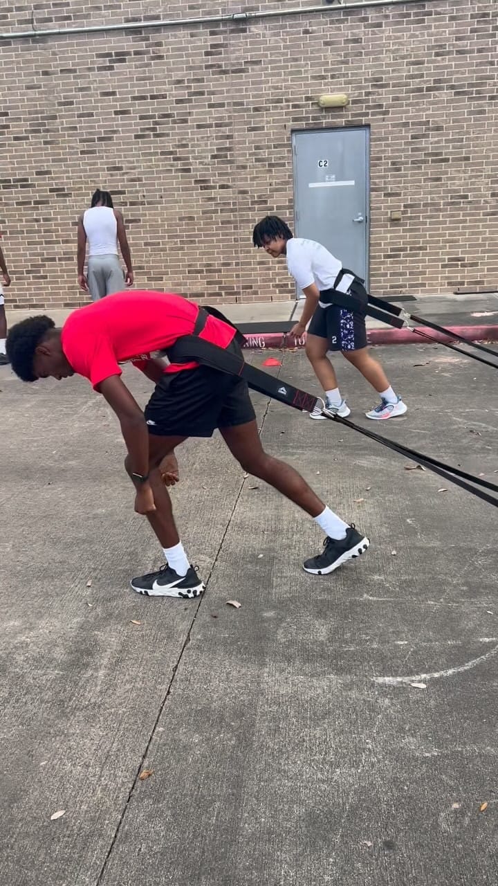 Post 10 by Ihedigbo Fitness on Instagram (video)