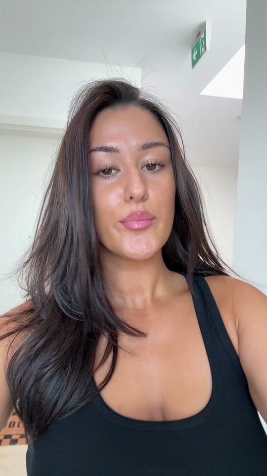 Post 7 by Leonora on TikTok (video)