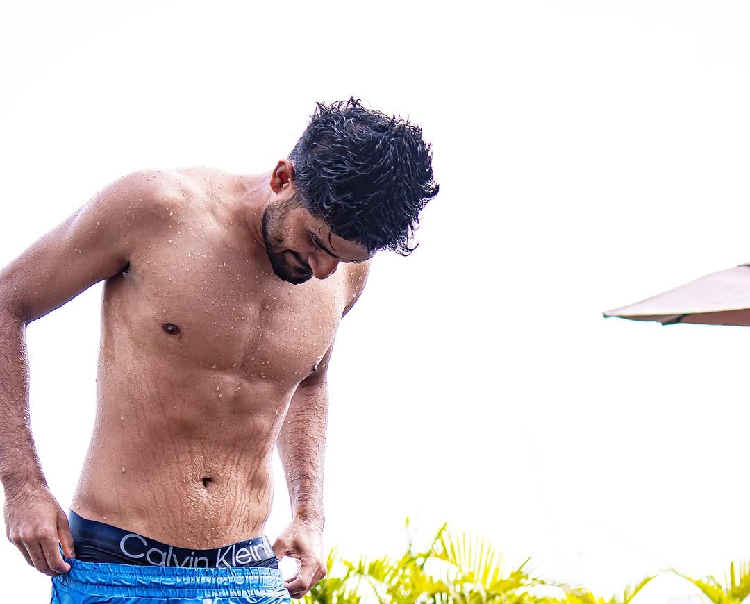 Post 2 by Nikhil Mali on Instagram (image)
