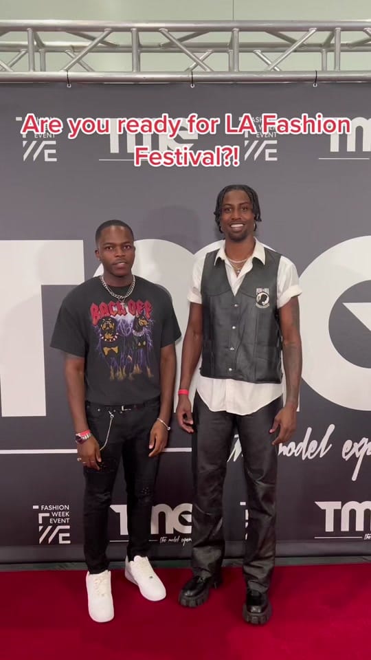 Post 6 by leonte_ on TikTok (video)