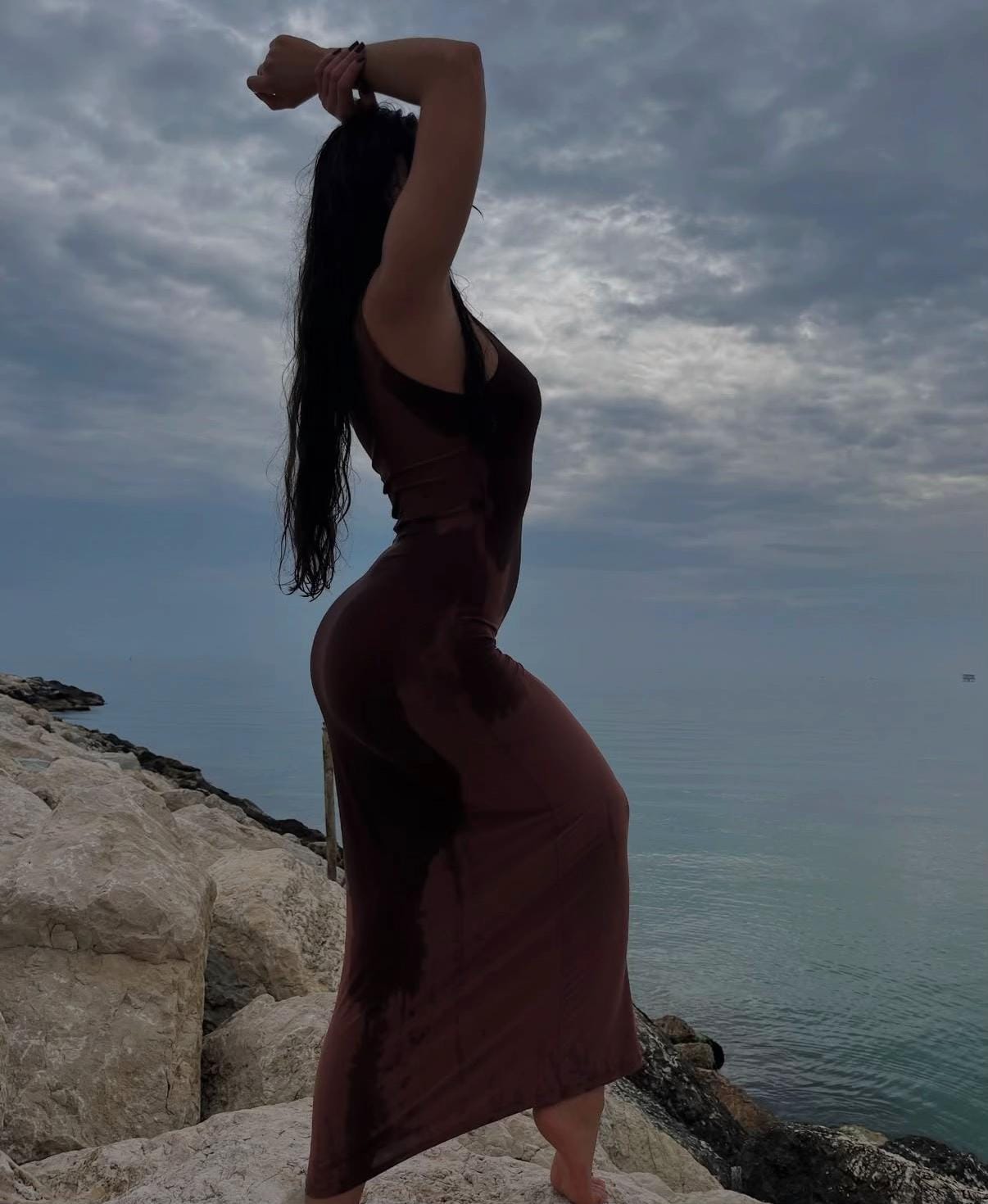 Post 3 by Laura on TikTok (video)