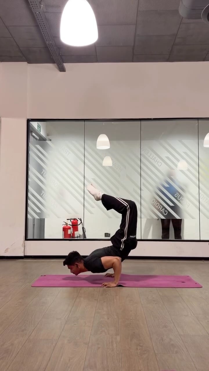 Post 4 by Ajeet Singh Tomar on Instagram (video)