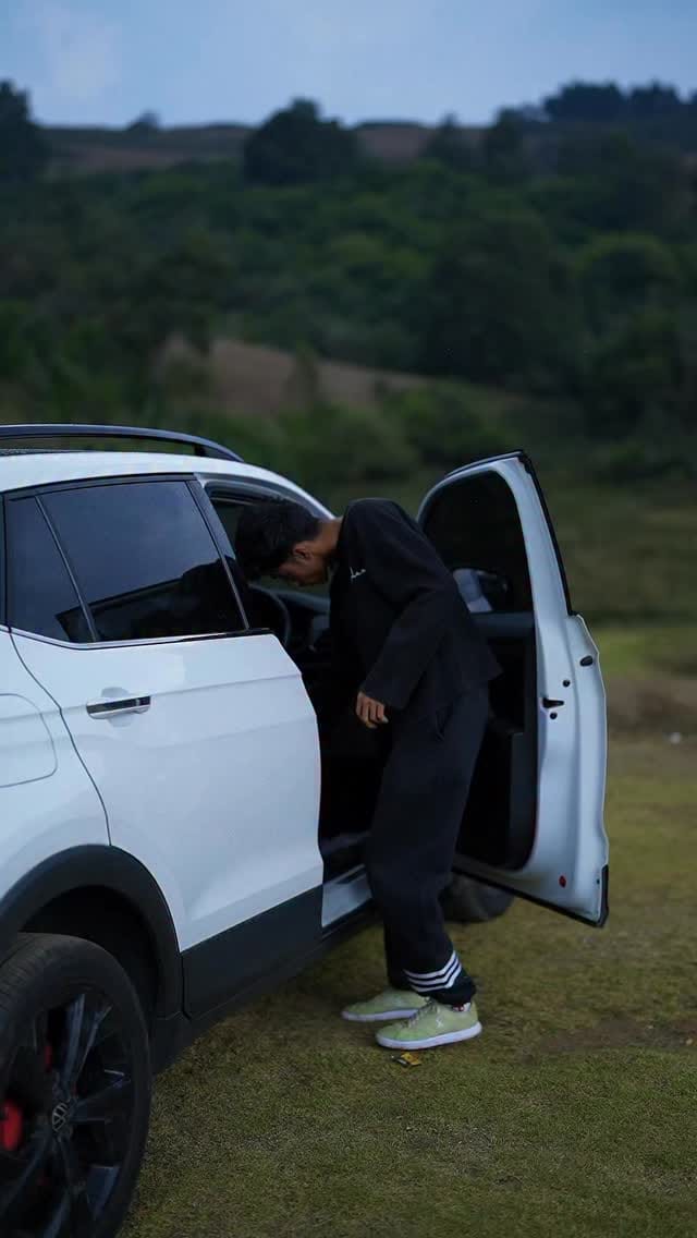 Post 5 by muhammed riswan on Instagram (video)