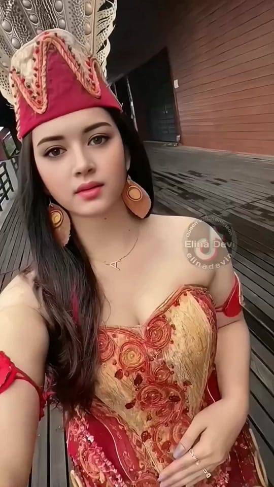 Post 9 by 🇮🇩 𝐄𝐥𝐢𝐧𝐚𝐝𝐞𝐯𝐢𝐚 🇮🇩 on TikTok (video)