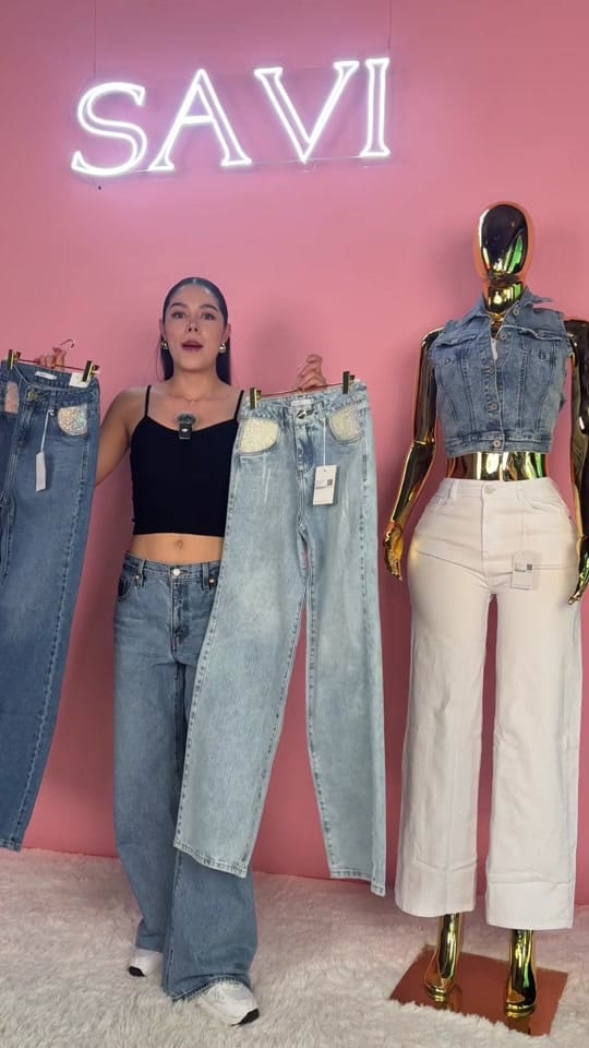 Post 10 by Savi Jeans on TikTok (video)