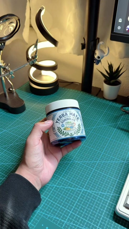 Post 6 by navs.shop on TikTok (video)