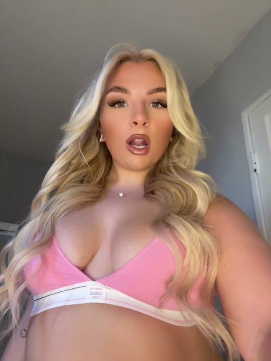 Post 8 by 𝓔𝓵𝓵👸🏽✨ on TikTok (video)