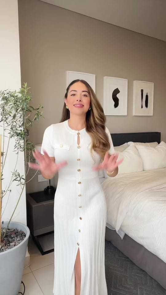 Post 7 by Manuela on TikTok (video)
