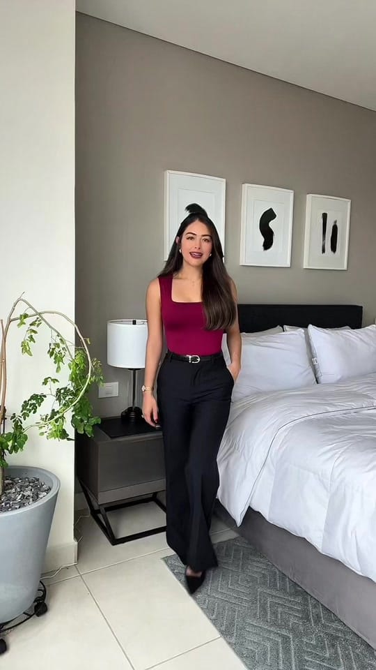 Post 10 by Manuela on TikTok (video)