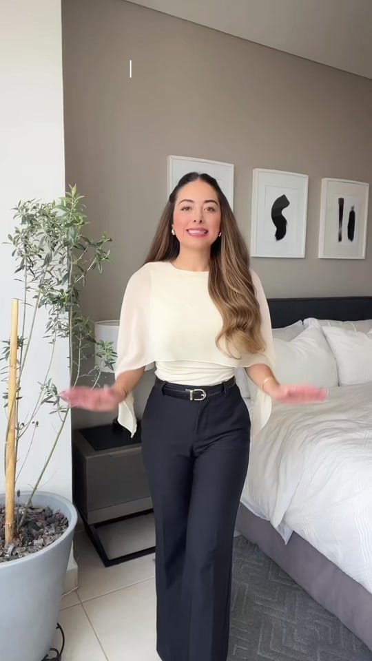 Post 4 by Manuela on TikTok (video)