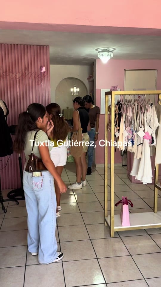 Post 6 by DIVAT on TikTok (video)