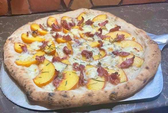 Post 2 by KettlePizza on Instagram (image)