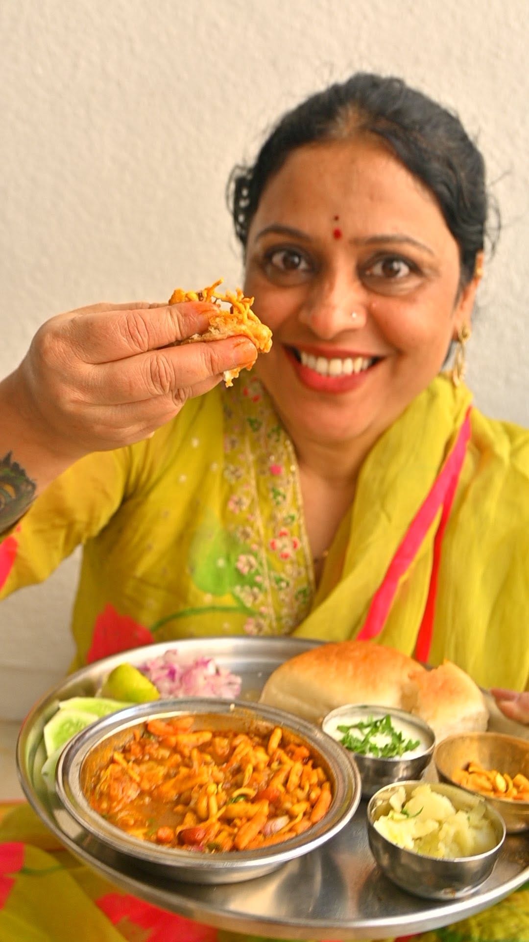 Post 3 by Seema Marathe on Instagram (video)