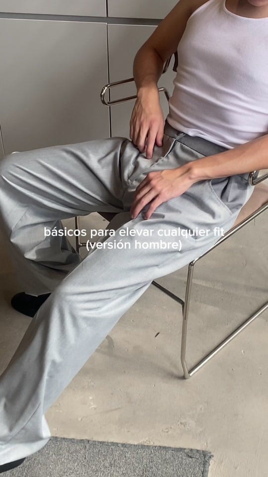 Post 2 by theastudio______ on TikTok (video)