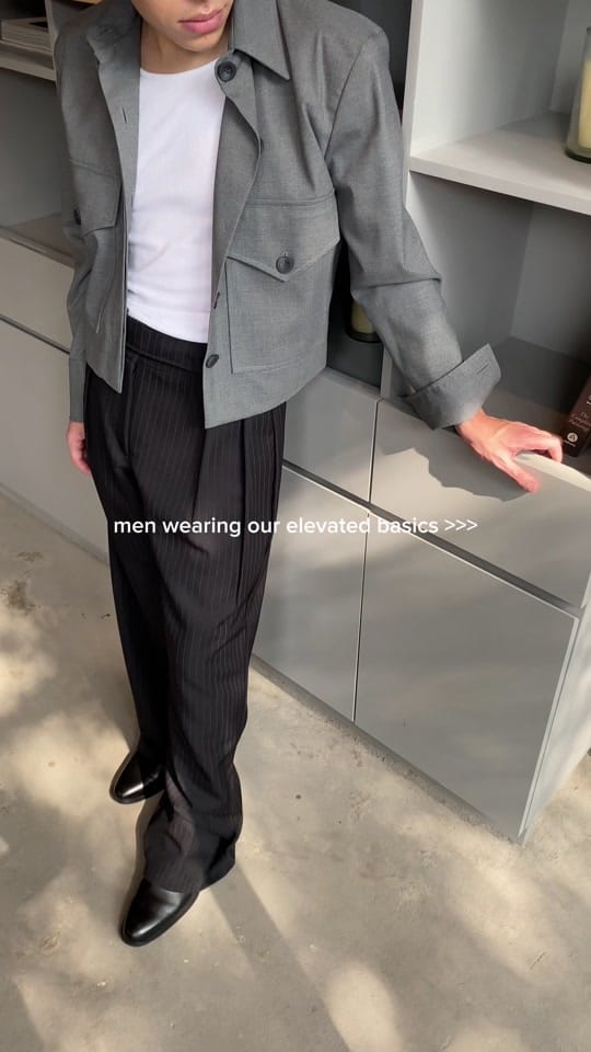 Post 3 by theastudio______ on TikTok (video)