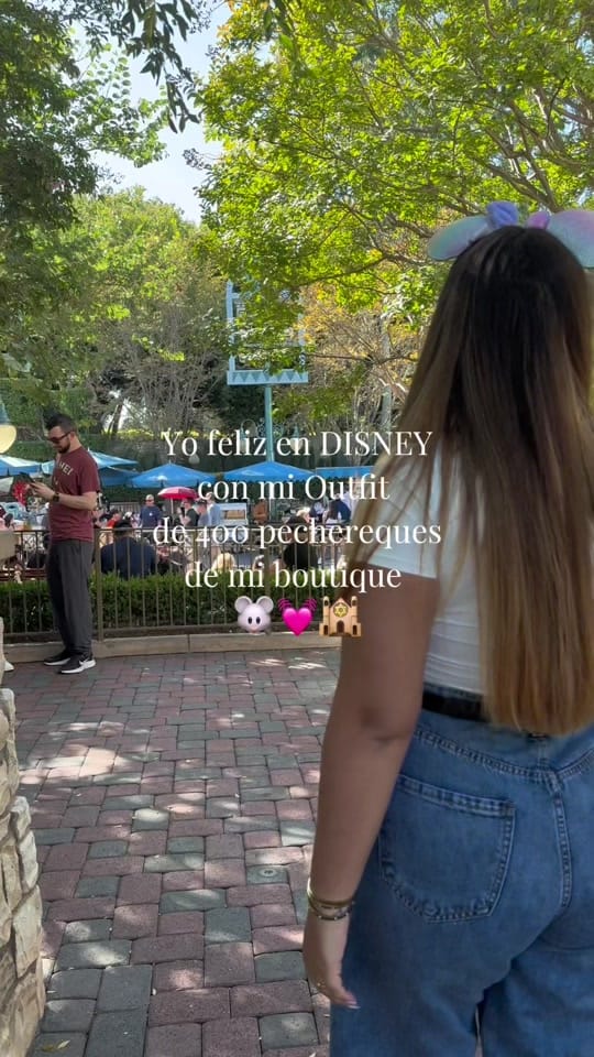 Post 7 by Fast Fashion Boutique on TikTok (video)