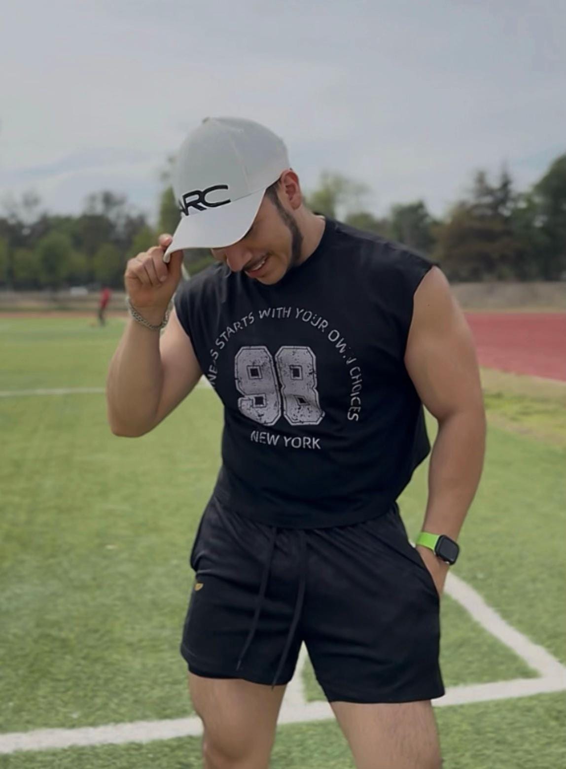 Post 6 by Alberto Cruz on TikTok (video)
